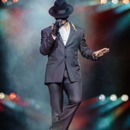 NE-YO & AKON