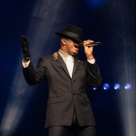 NE-YO & AKON