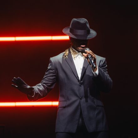 NE-YO & AKON