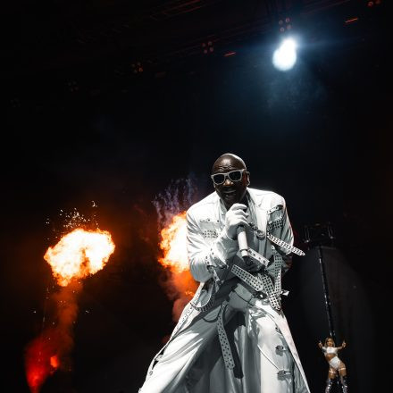 NE-YO & AKON