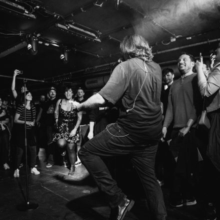 Broadside x Hands Like Houses