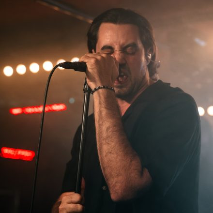 Broadside x Hands Like Houses