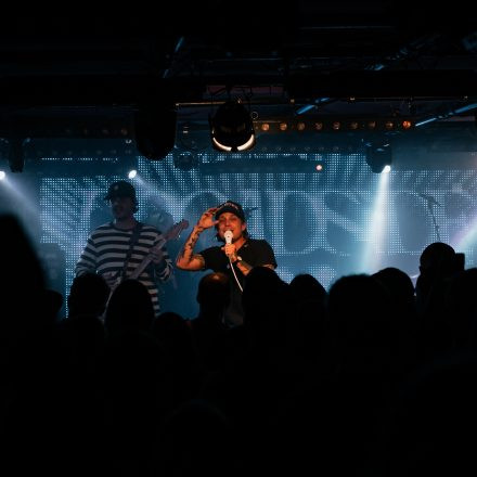 Broadside x Hands Like Houses