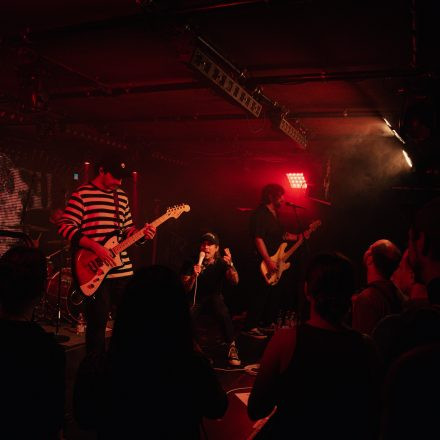 Broadside x Hands Like Houses