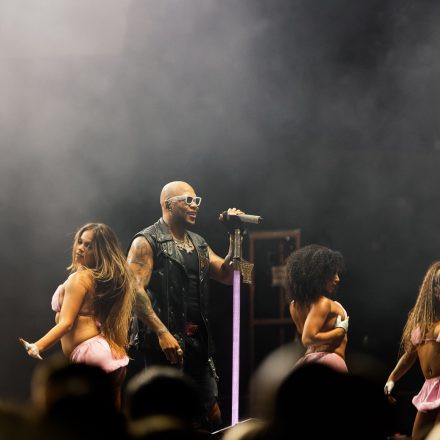 Flo Rida - Club Can’t Handle - Europe Tour
