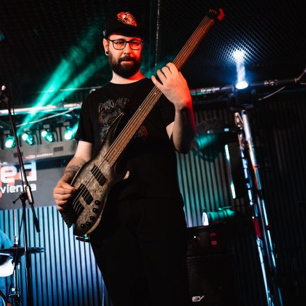 MEDIOCRACY feat. Sleeping Ground & Stir Of Echoes