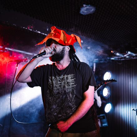 MEDIOCRACY feat. Sleeping Ground & Stir Of Echoes