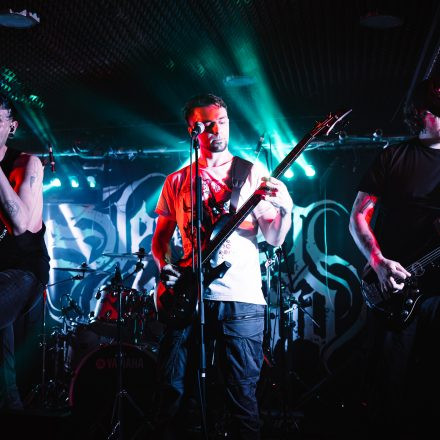MEDIOCRACY feat. Sleeping Ground & Stir Of Echoes