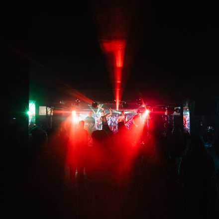 MEDIOCRACY feat. Sleeping Ground & Stir Of Echoes