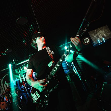 MEDIOCRACY feat. Sleeping Ground & Stir Of Echoes