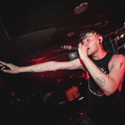 MEDIOCRACY feat. Sleeping Ground & Stir Of Echoes