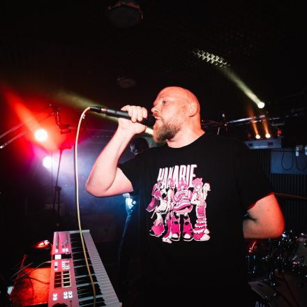 MEDIOCRACY feat. Sleeping Ground & Stir Of Echoes