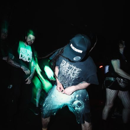 MEDIOCRACY feat. Sleeping Ground & Stir Of Echoes