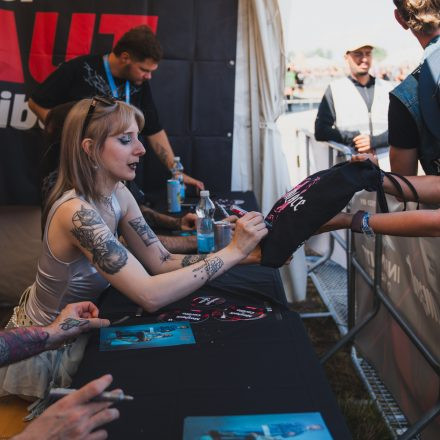 Nova Rock Festival 2026 - Autogrammzelt pres. by Infinity Water - Teil 2