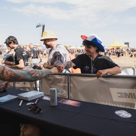 Nova Rock Festival 2026 - Autogrammzelt pres. by Infinity Water - Teil 2