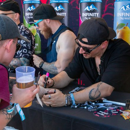 Nova Rock Festival 2026 - Autogrammzelt pres. by Infinity Water - Teil 2