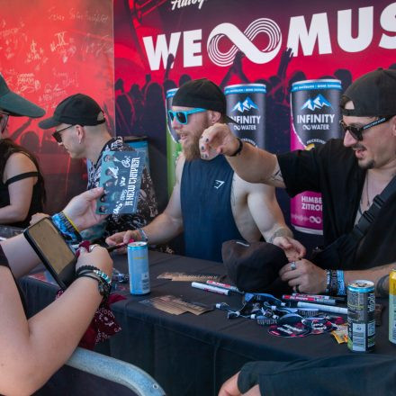 Nova Rock Festival 2026 - Autogrammzelt pres. by Infinity Water - Teil 2