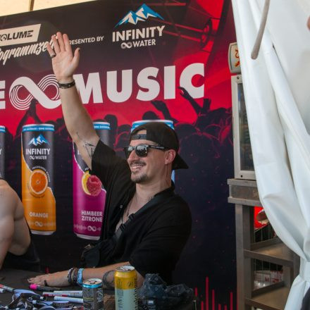 Nova Rock Festival 2026 - Autogrammzelt pres. by Infinity Water - Teil 2