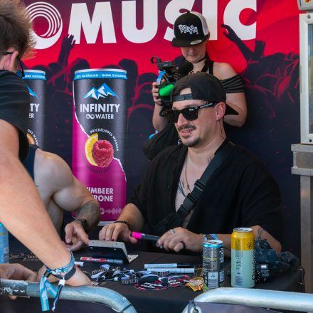 Nova Rock Festival 2026 - Autogrammzelt pres. by Infinity Water - Teil 2