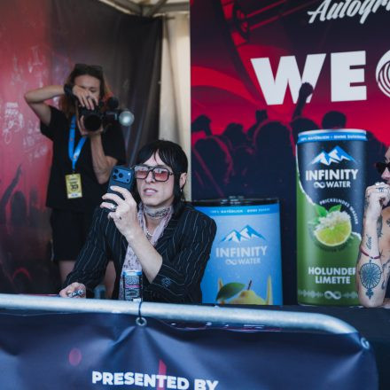 Nova Rock Festival 2026 - Autogrammzelt pres. by Infinity Water - Teil 2