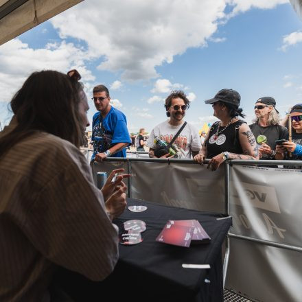 Nova Rock Festival 2026 - Autogrammzelt pres. by Infinity Water - Teil 2