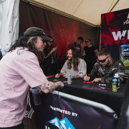 Nova Rock Festival 2026 - Autogrammzelt pres. by Infinity Water - Teil 2