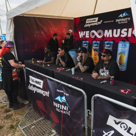 Nova Rock Festival 2026 - Autogrammzelt pres. by Infinity Water - Teil 2