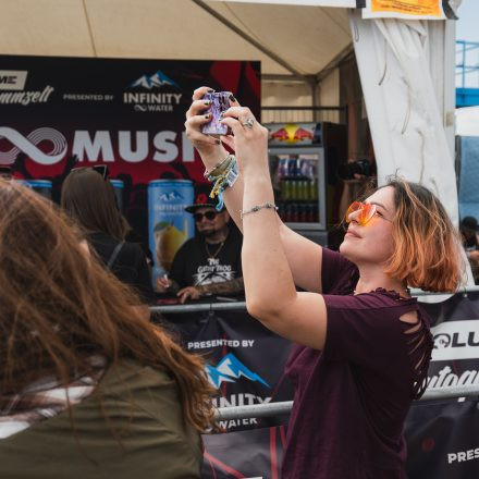 Nova Rock Festival 2026 - Autogrammzelt pres. by Infinity Water - Teil 2