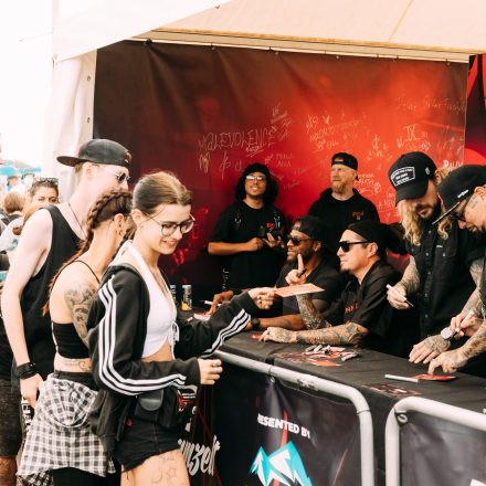 Nova Rock Festival 2026 - Autogrammzelt pres. by Infinity Water - Teil 2