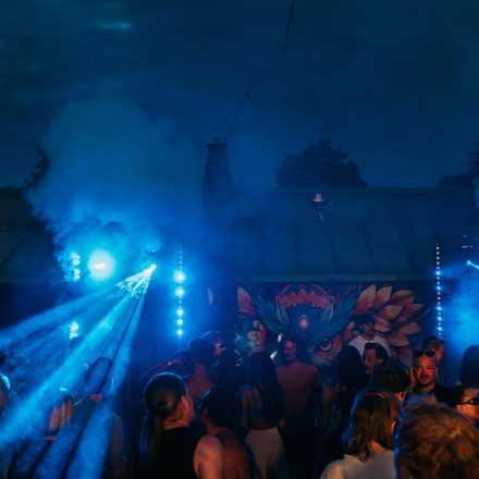 TECHNO AM WASSER x FLASHBACK