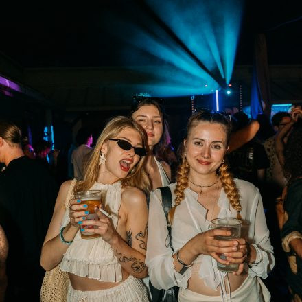 TECHNO AM WASSER x FLASHBACK