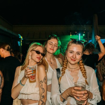 TECHNO AM WASSER x FLASHBACK