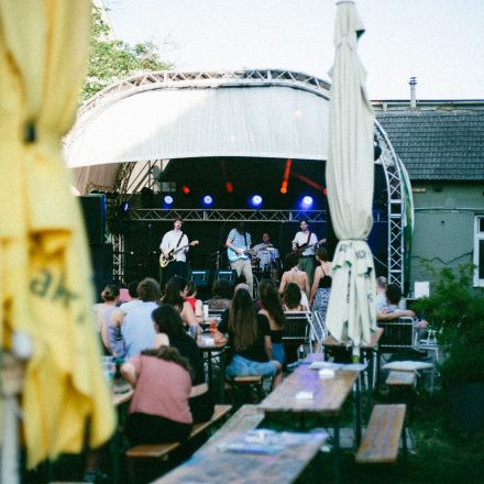 STRAND OHNE PALME | TOBER - Szene Soundgarden