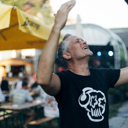 CROWDFLECKERL | RAUTÖNE | SIDRIT VOKSHI - Szene Soundgarden