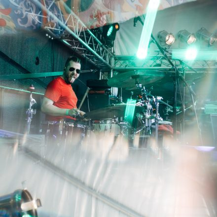 CROWDFLECKERL | RAUTÖNE | SIDRIT VOKSHI - Szene Soundgarden