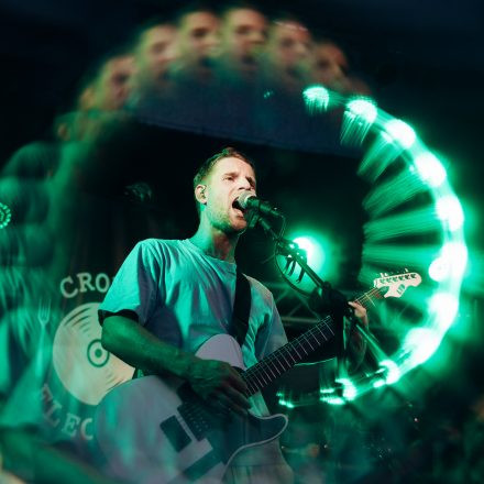 CROWDFLECKERL | RAUTÖNE | SIDRIT VOKSHI - Szene Soundgarden