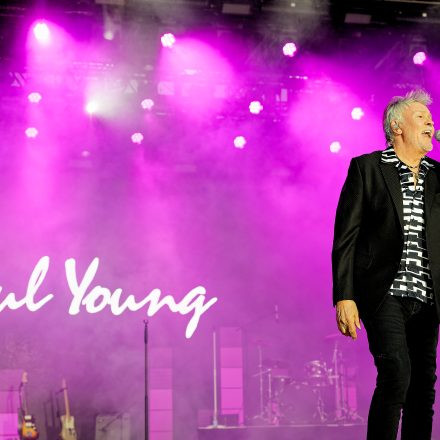 FOREVER YOUNG 2026
