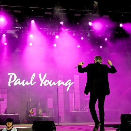 FOREVER YOUNG 2026