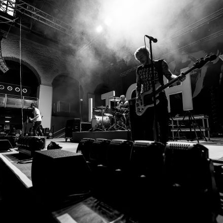 Rise Against
