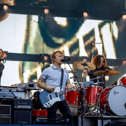 FOO FIGHTERS