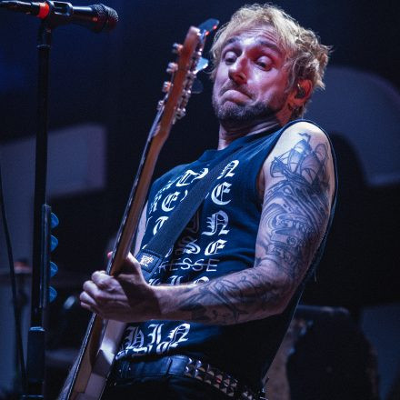 Rise Against