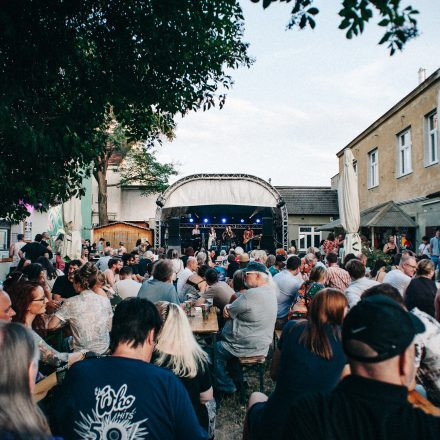 5:15 - THE WHO TRIBUTE | FLEETWOOD DAISIES - Szene Soundgarden