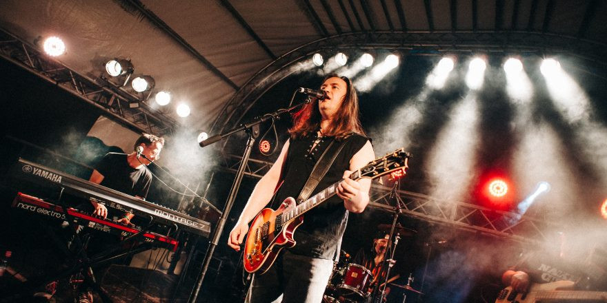5:15 - THE WHO TRIBUTE | FLEETWOOD DAISIES - Szene Soundgarden