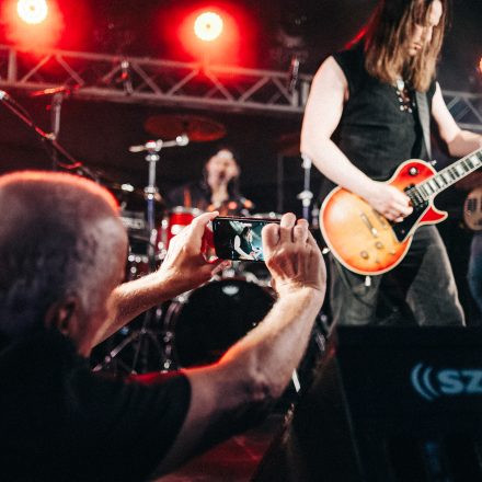 5:15 - THE WHO TRIBUTE | FLEETWOOD DAISIES - Szene Soundgarden