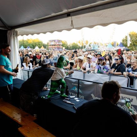 FM4 Frequency Festival 2026 - Autogrammzelt pres. by Infinity Water