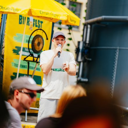 Weltrekordversuch - 600 Biere gleichzeitig einschenken