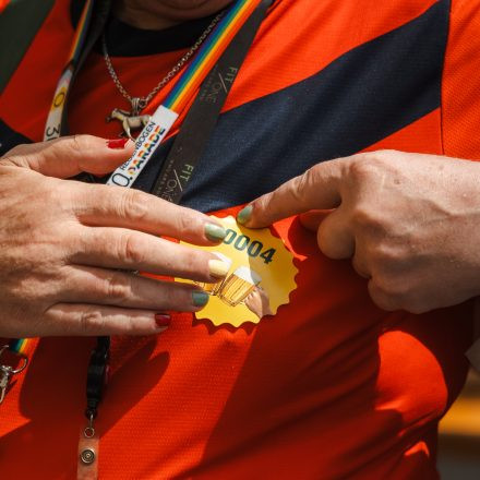 Weltrekordversuch - 600 Biere gleichzeitig einschenken