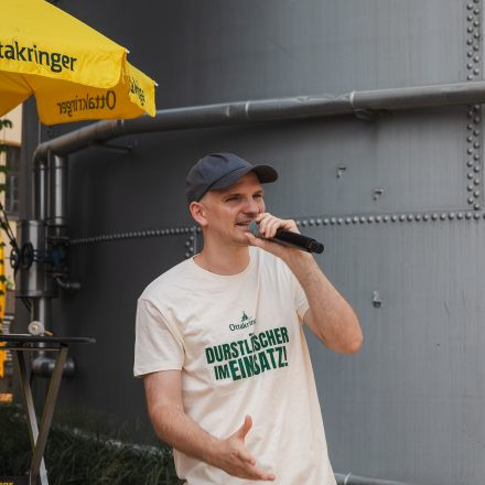 Weltrekordversuch - 600 Biere gleichzeitig einschenken