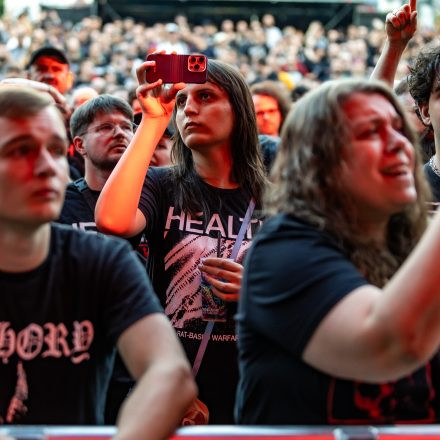 Carpenter Brut + HEALTH