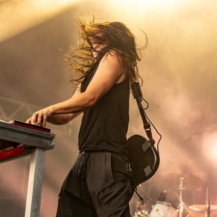 Carpenter Brut + HEALTH